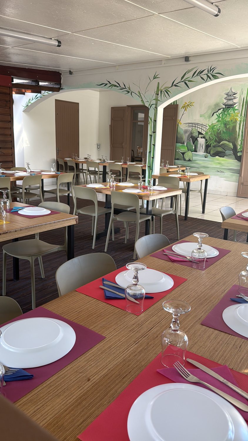 La salle du Restaurant Le King Dragon